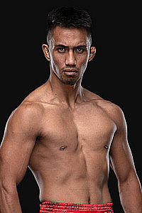 Carlos Alvarez